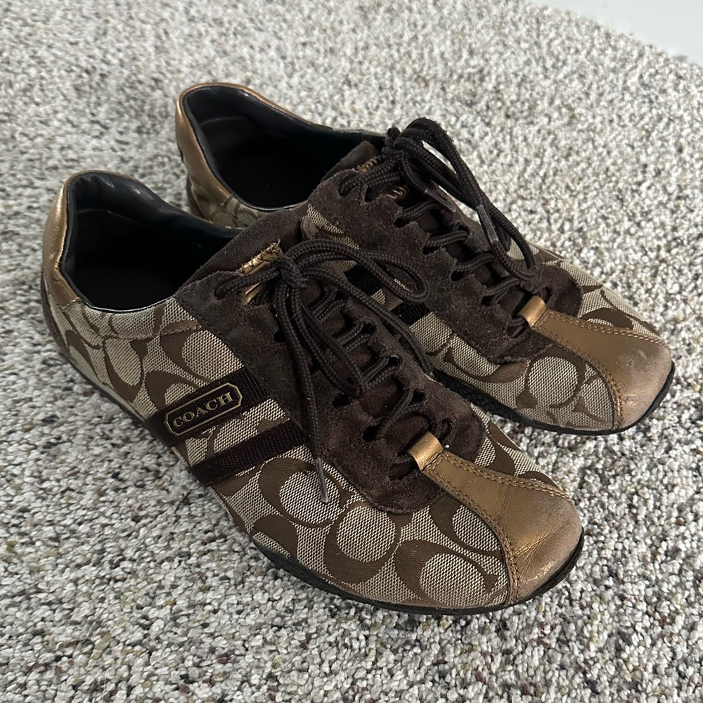 Coach shoes - not for sale - Picture 2 of 6